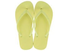 Load image into Gallery viewer, IPANEMA CLASSICA TAN FEM YELLOW/YELLOW