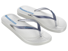 Load image into Gallery viewer, IPANEMA ANATOMIC SHINE FEM GREY/METALLIC BLUE