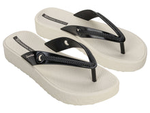 Load image into Gallery viewer, IPANEMA DIVERSA THONG FLATFORM