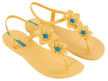 Load image into Gallery viewer, IPANEMA DUO FLOWERS SANDAL FEM YELLOW/BLUE