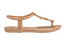 Load image into Gallery viewer, IPANEMA CLASS DAILY SANDAL FEM

