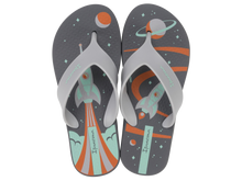 Load image into Gallery viewer, IPANEMA DECK CITY KIDS GREY/GREEN/ORANGE
