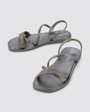 Load image into Gallery viewer, IPANEMA CELEBRA SAND AD GREY/SILVER/BLUE
